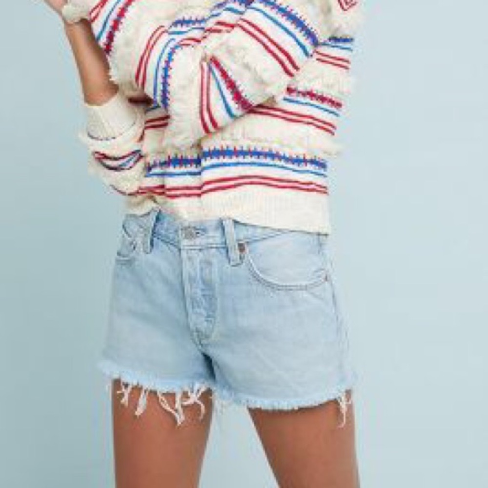 Levi light washed denim shorts